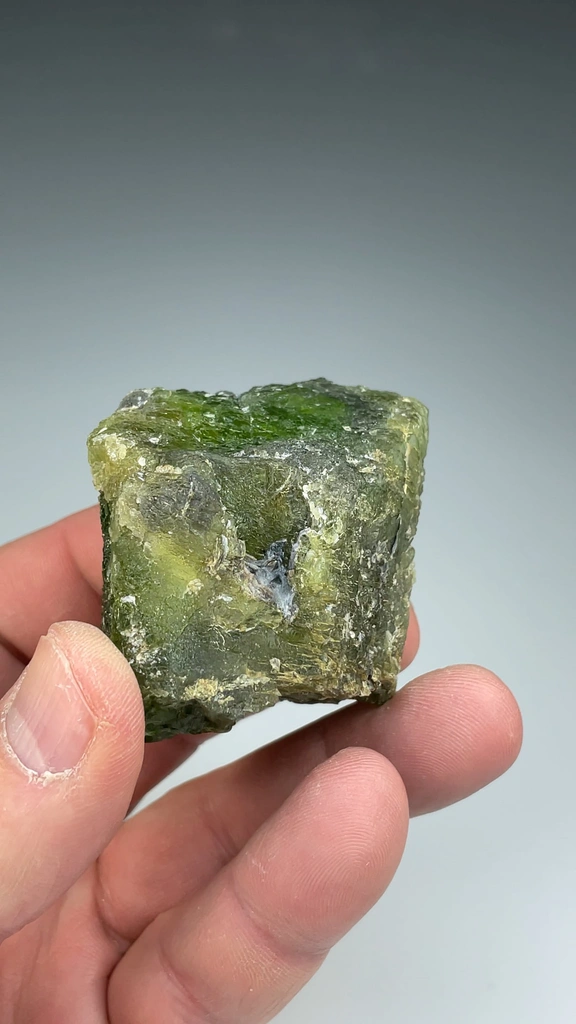 Forsterite from Møre og Romsdal, Norway - image 2