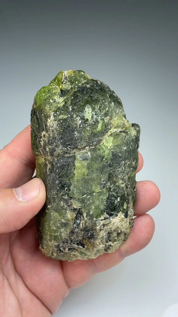 Forsterite from Møre og Romsdal, Norway - image 2