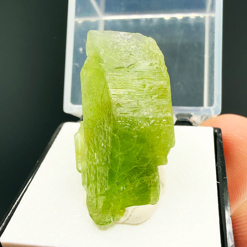 Forsterite from Sapat Gali, Khyber Pakhtunkhwa Province, Pakistan image