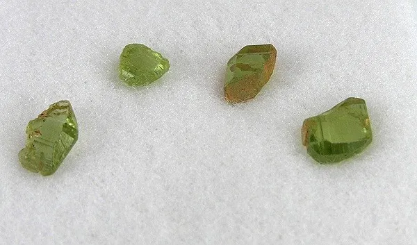 Forsterite (Var: Peridot) - image 1