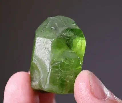 Forsterite var. Peridot