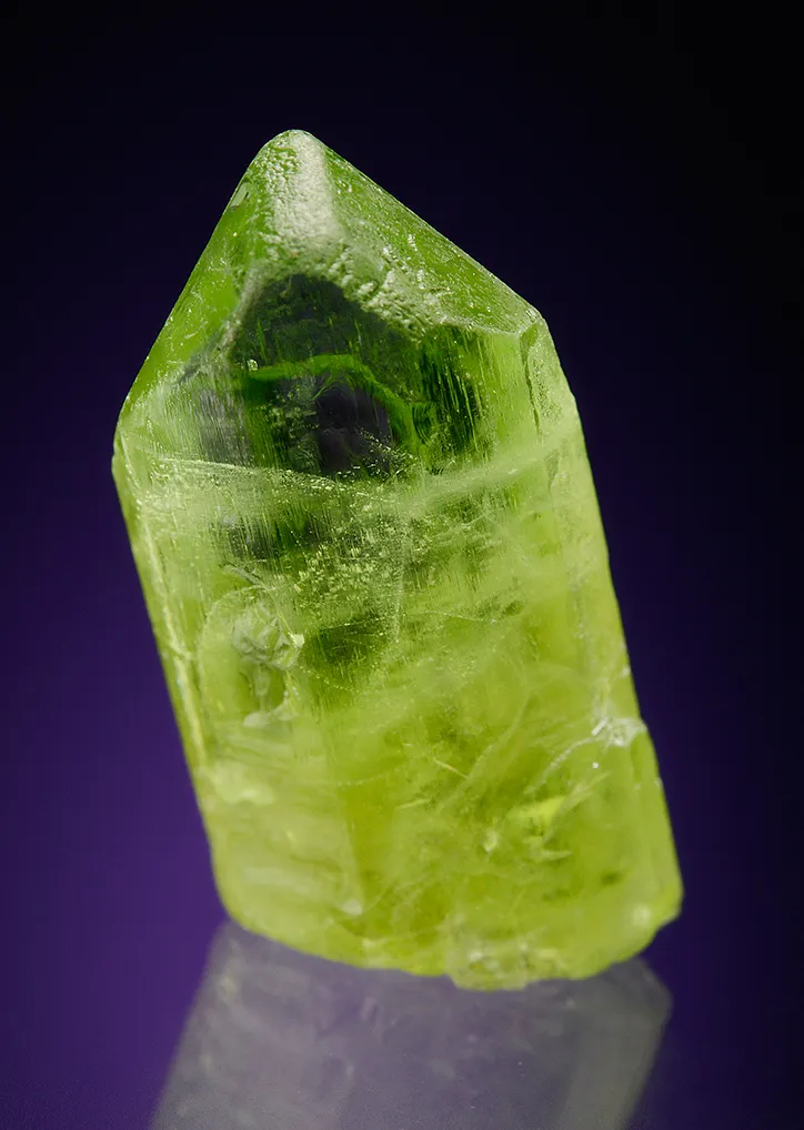 Forsterite var. Peridot - image 3