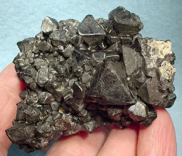 Franklinite - image 1