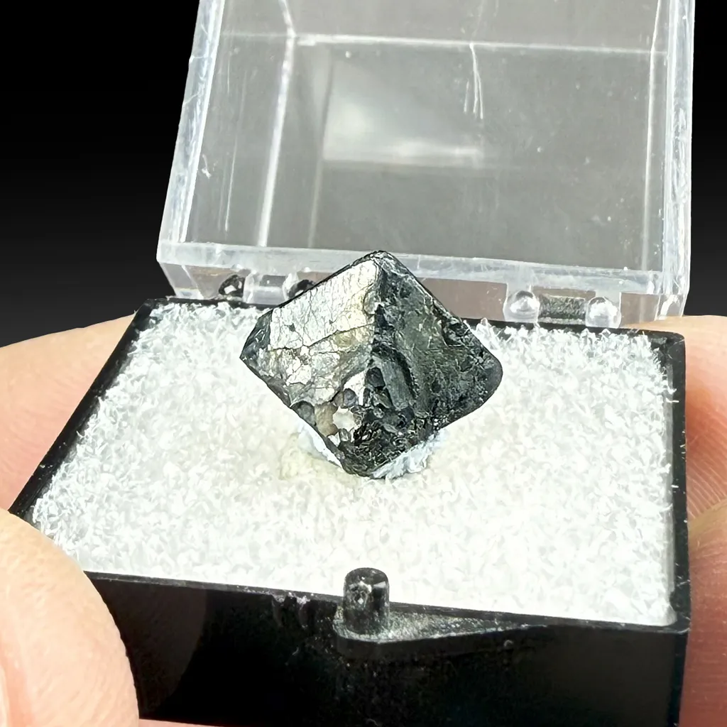 Franklinite image