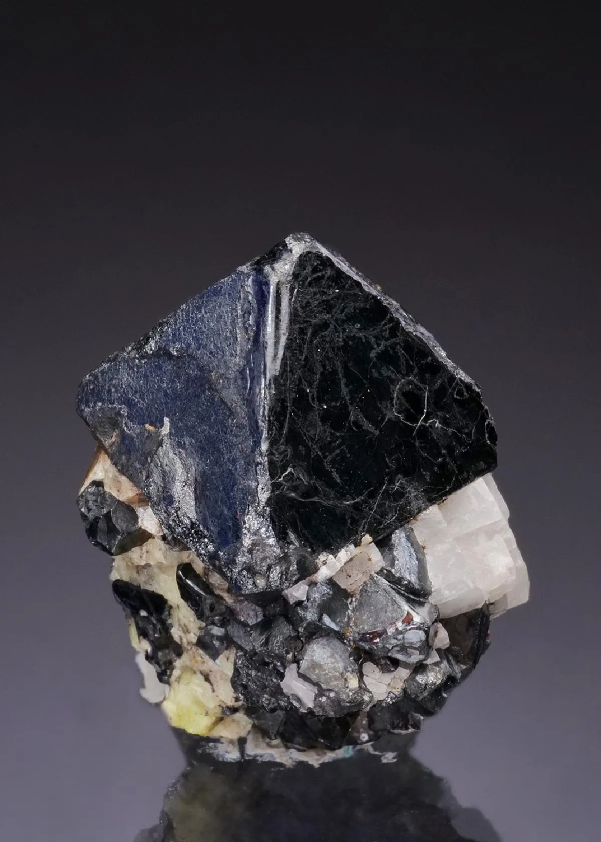 Franklinite - image 1