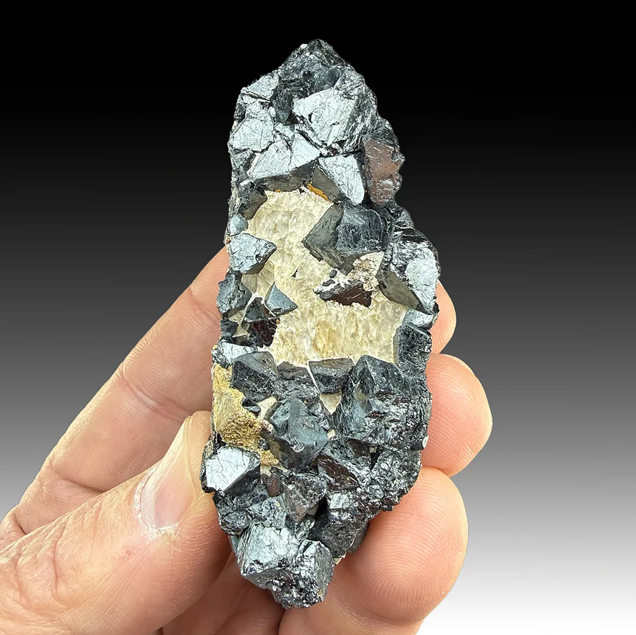 Franklinite - image 1