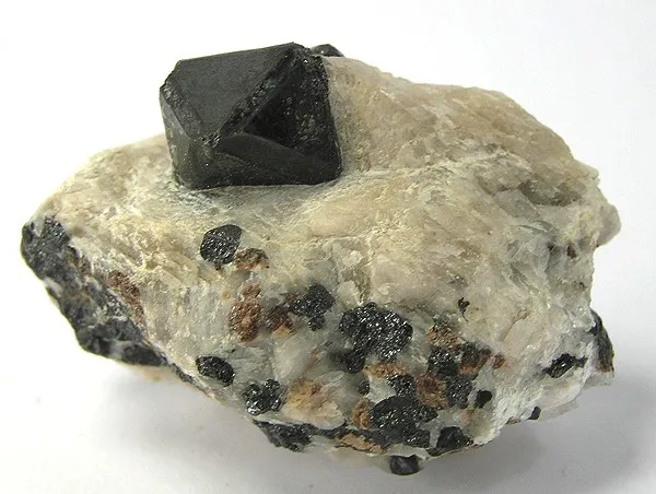 Franklinite - image 1