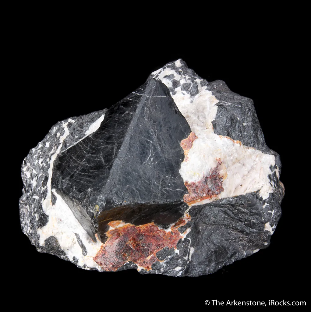 Franklinite with Calcite and Zincite - image 5
