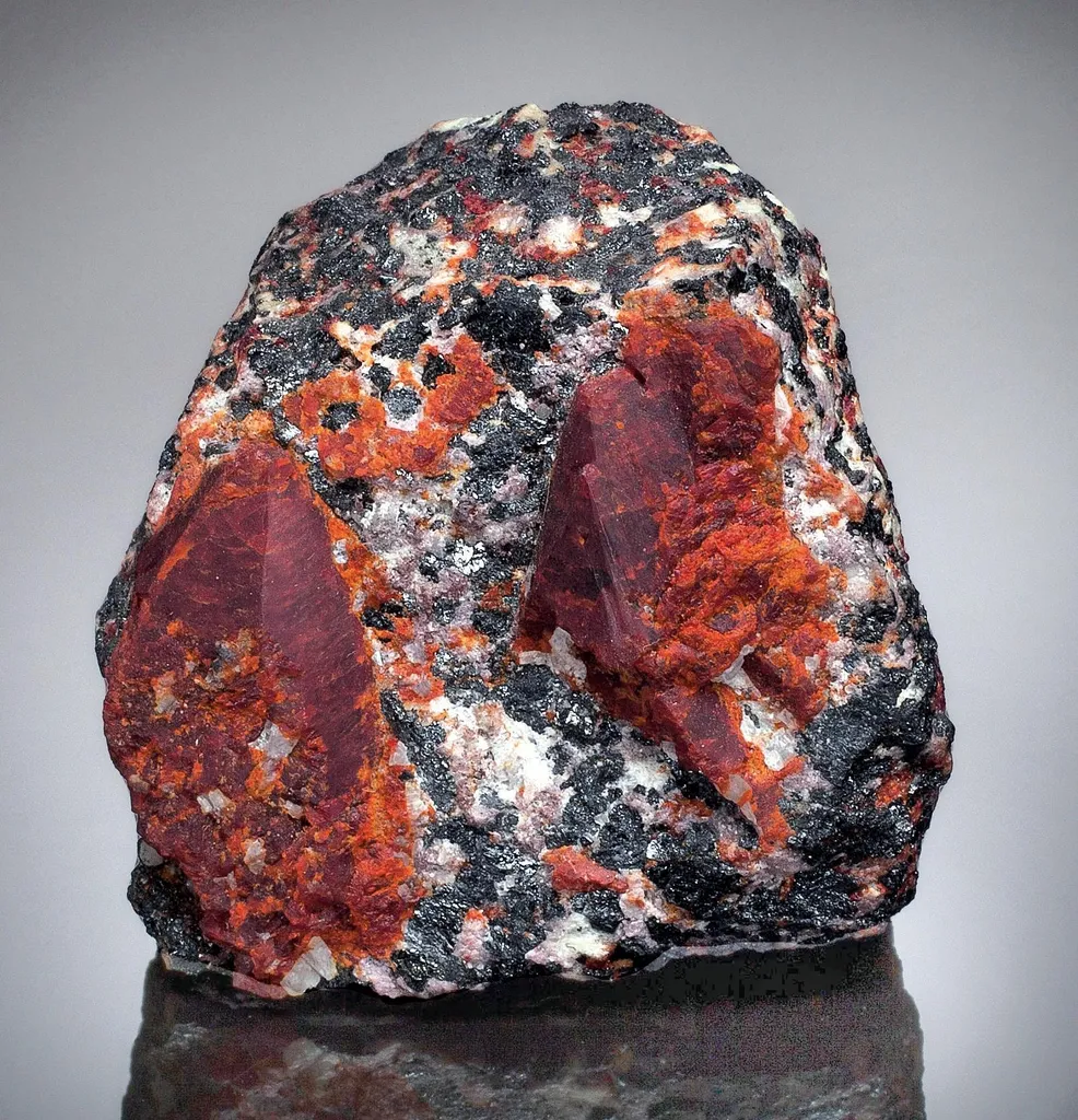 Franklinite, Zincite, Calcite - image 1