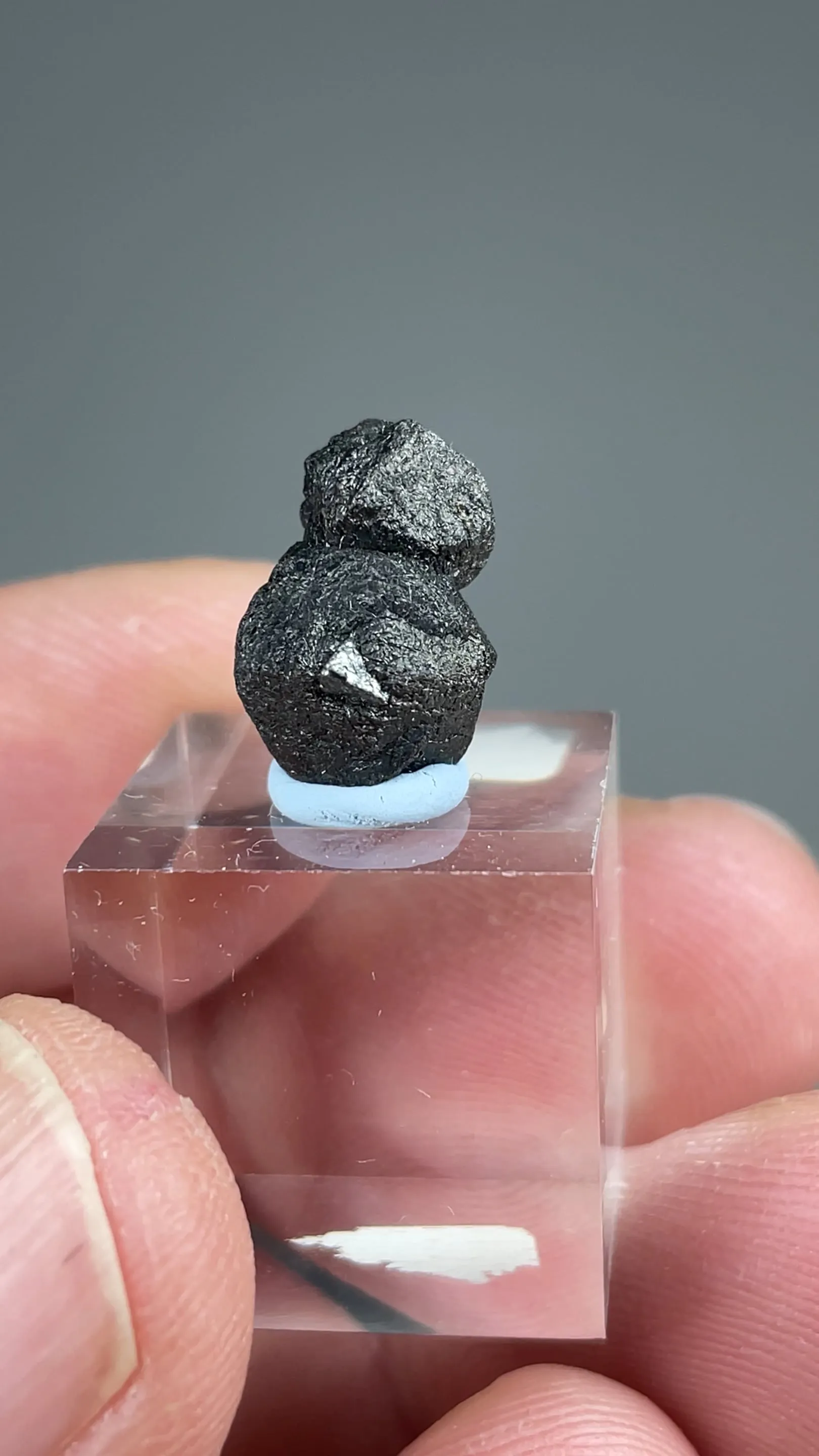 Freibergite on Sphalerite - image 2