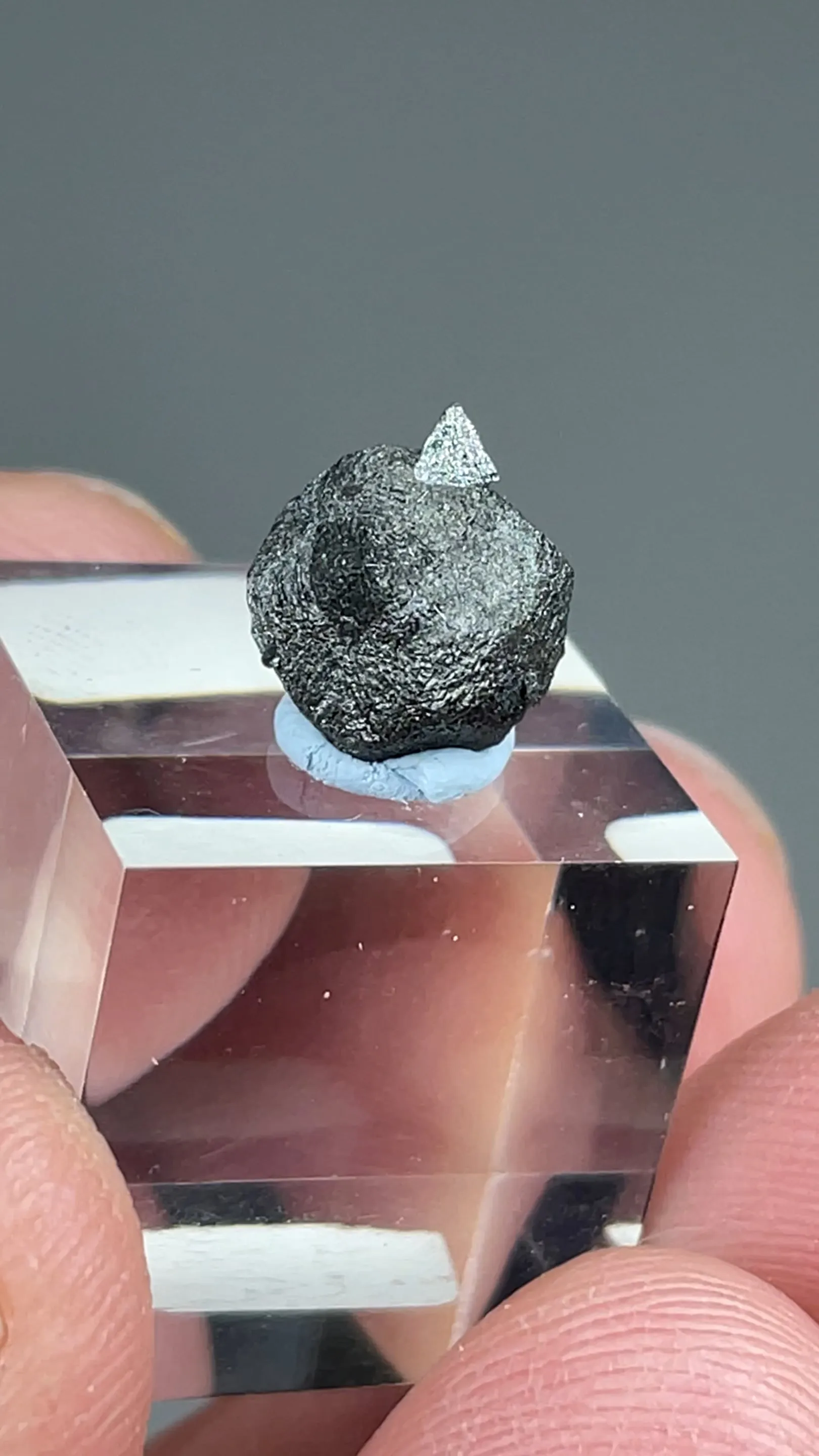 Freibergite on Sphalerite - image 2