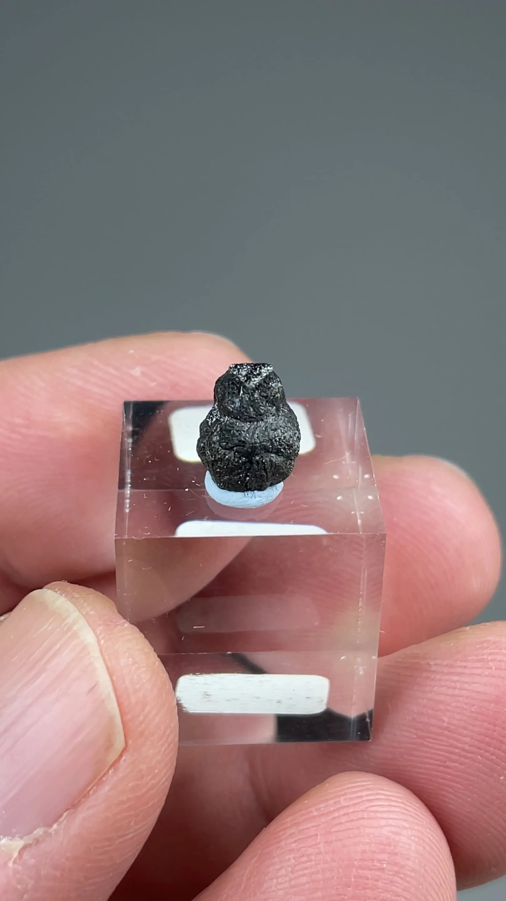 Freibergite on Sphalerite - image 2