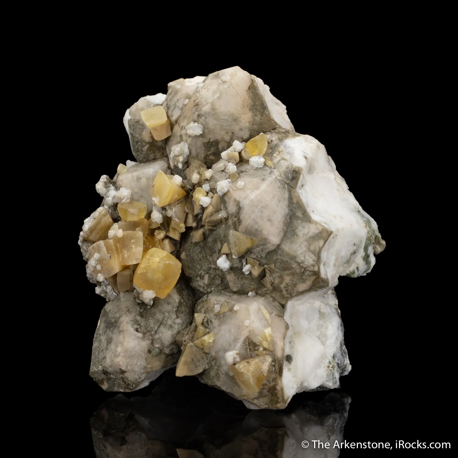 Fresnoite on Analcime - image 1