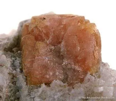Fresnoite on Analcime - image 2