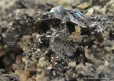 Frieslebenite on Quartz - image 4