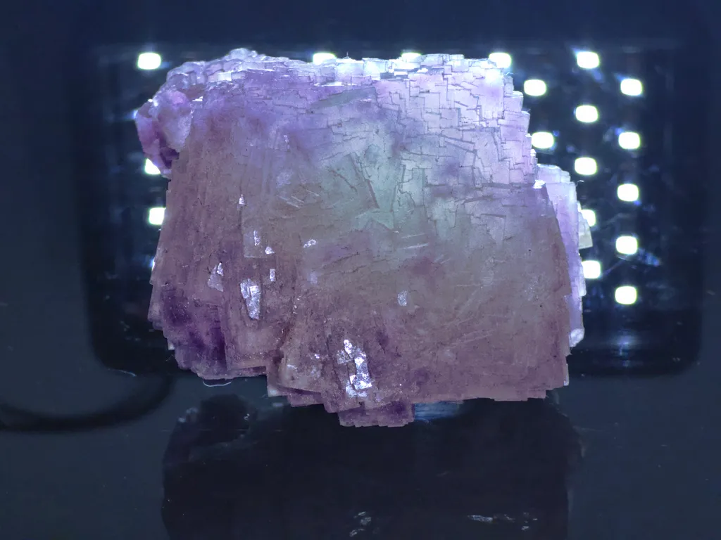 萤石 from China, Hunan, Yaogangxian Mine, Yaogangxian Mine, Yizhang Co. Chenzhou, Hunan, China image