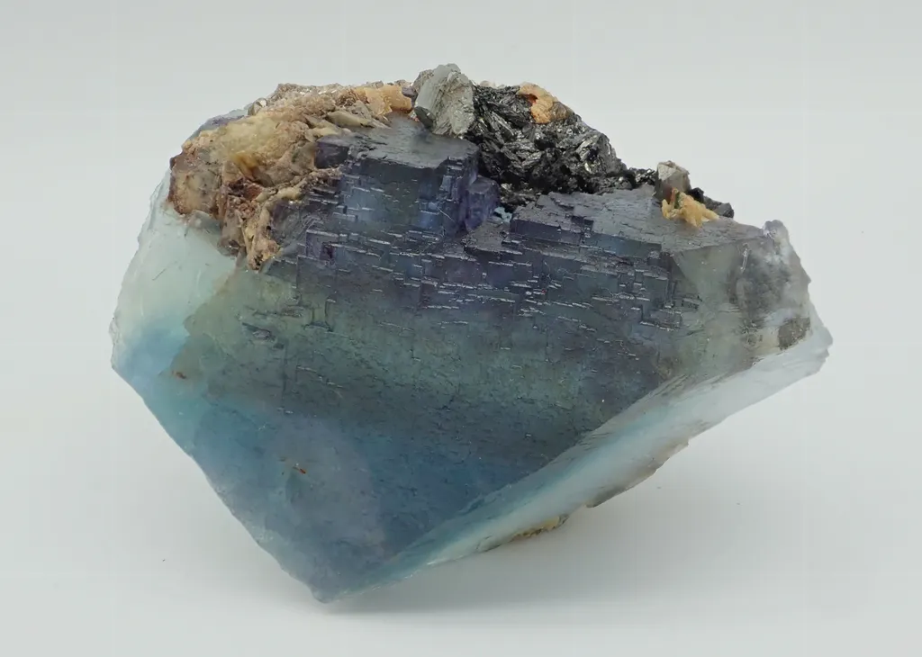 Fuorite with Ferberite, Siderite and Arsenopyrite image