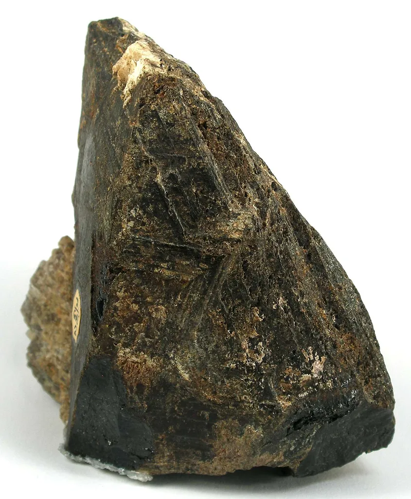Gadolinite-(Ce) - image 3