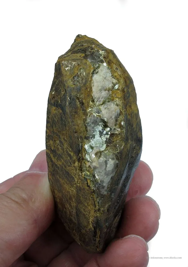Gadolinite-(Y) - image 3