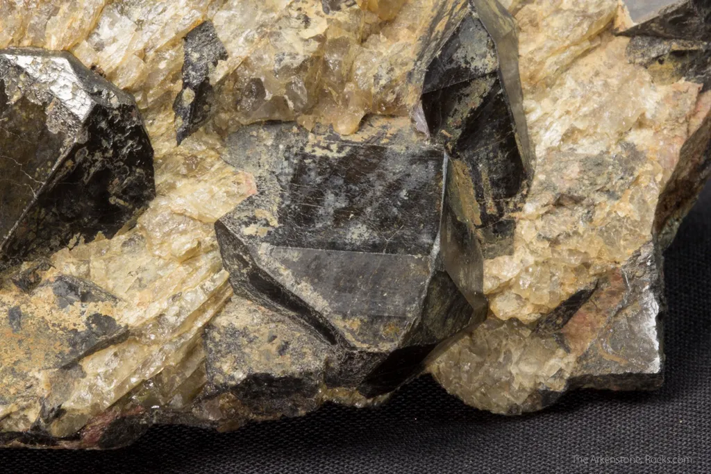 Gadolinite-(Y) with Quartz and Biotite - image 3