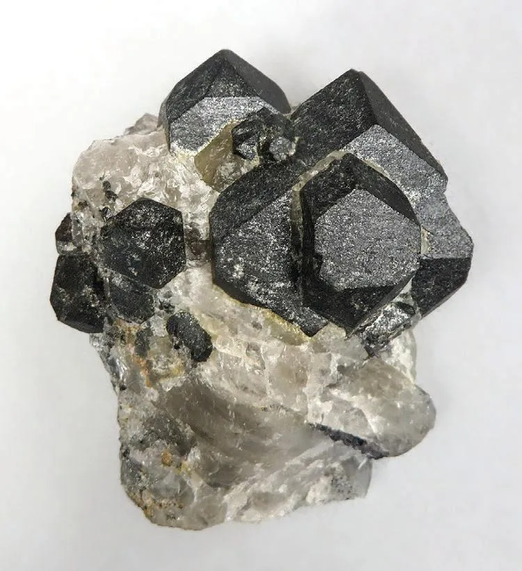 Gahnite, Quartz - image 1