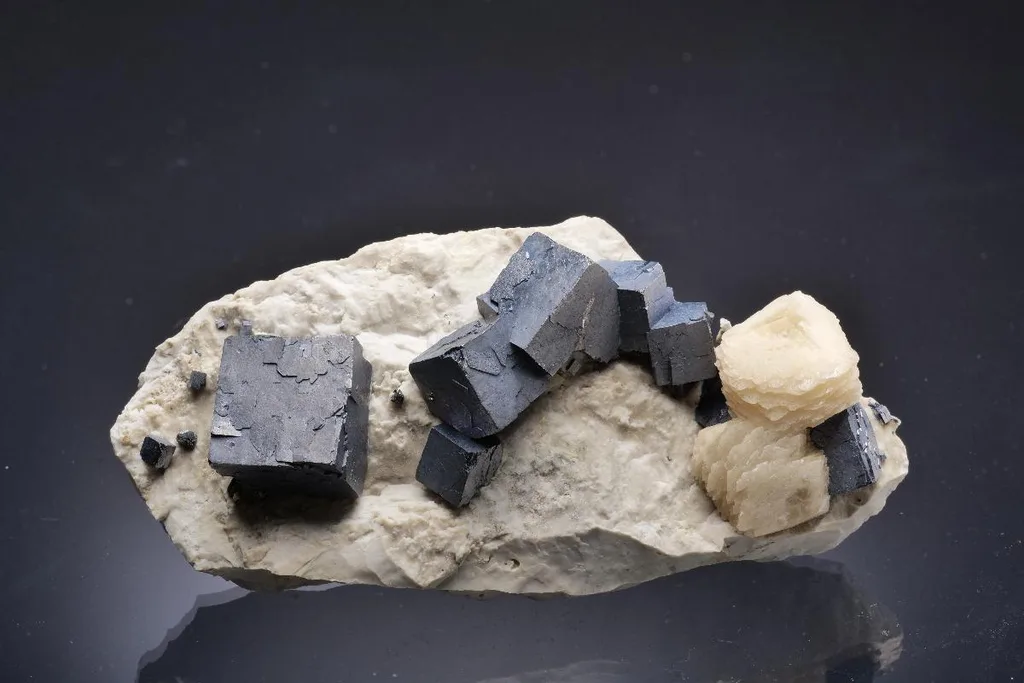 Galena image