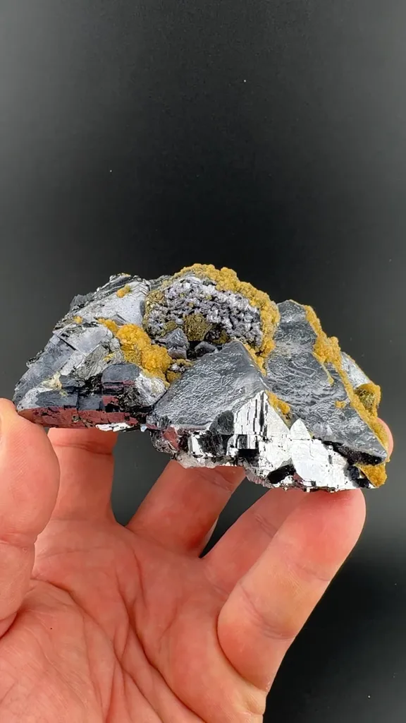 Galena after Pyrrhotite with Galena, Siderite, Chalcopyrite image