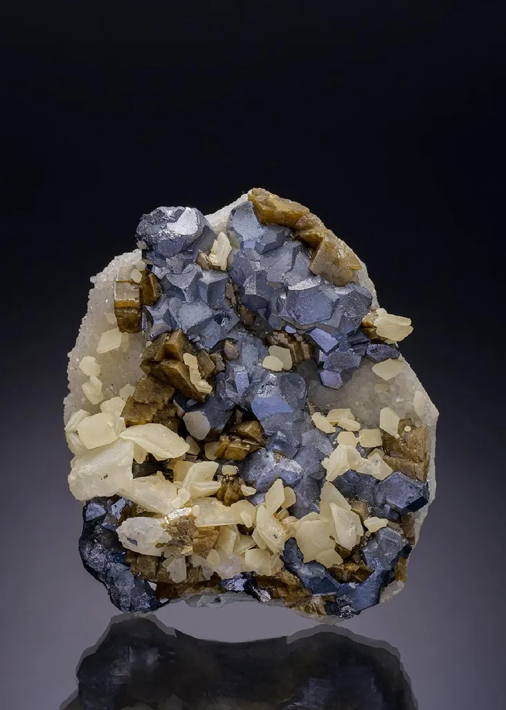 Galena and Calcite with Siderite on Quartz image