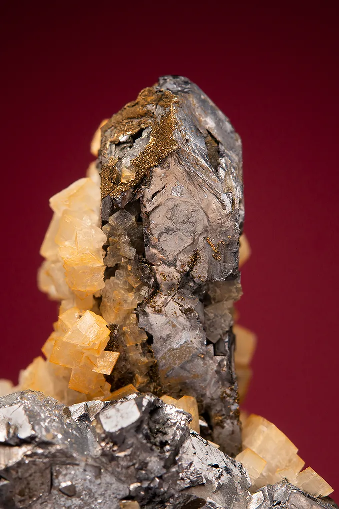 Galena (Spinel law twin) - image 2