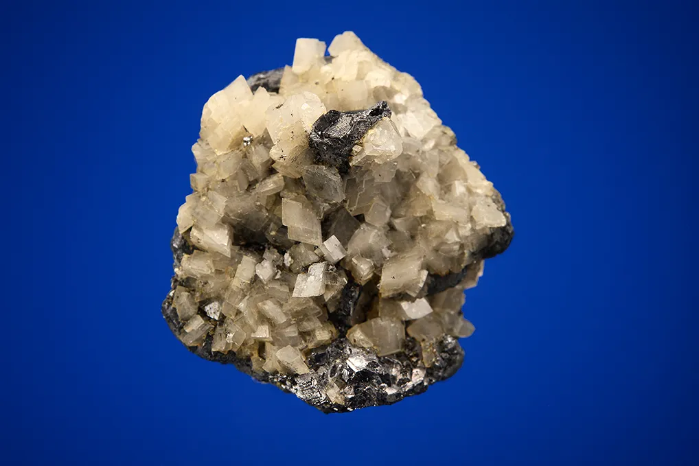 Galena (Spinel law twin) - image 2