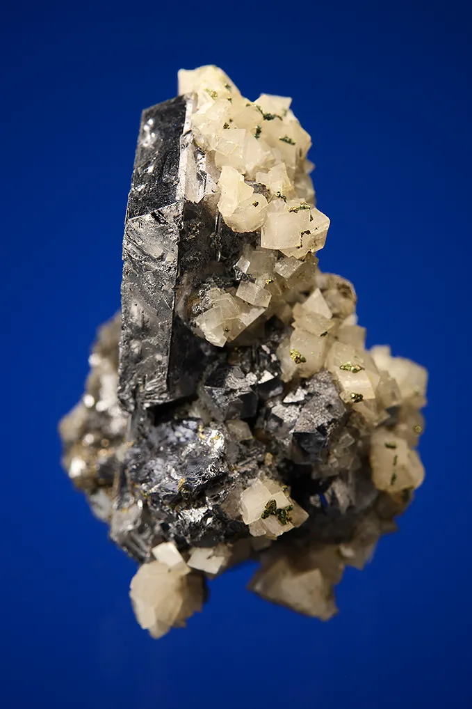 Galena (Spinel law twin) with Dolomite - image 2