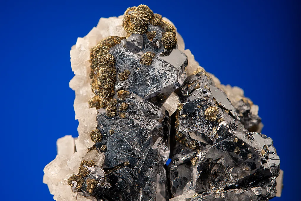 Galena (Spinel law twin) with Dolomite - image 2