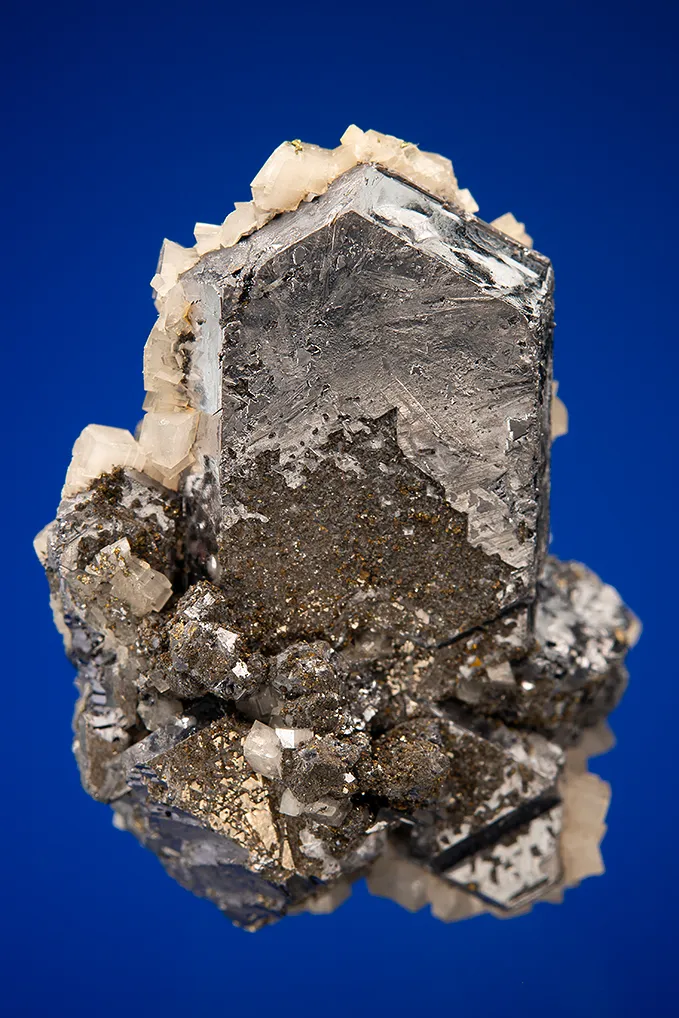 Galena (Spinel law twin) with Dolomite image