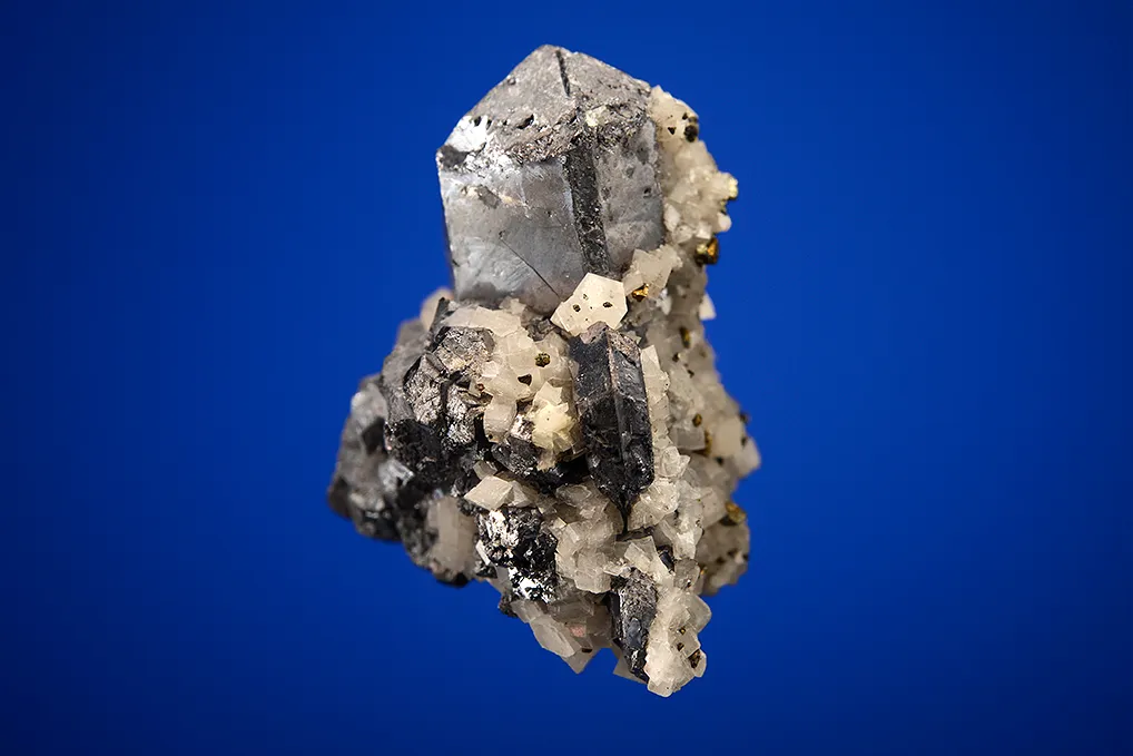 Galena (Spinel law twin) with Dolomite - image 4
