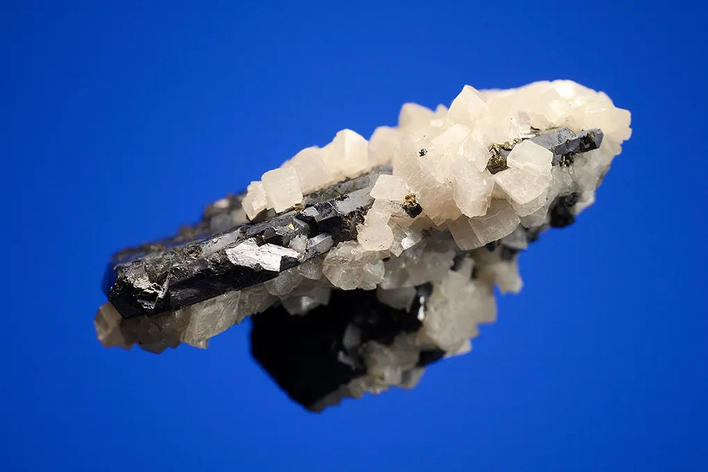 Galena (Spinel law twin) with Dolomite - image 4