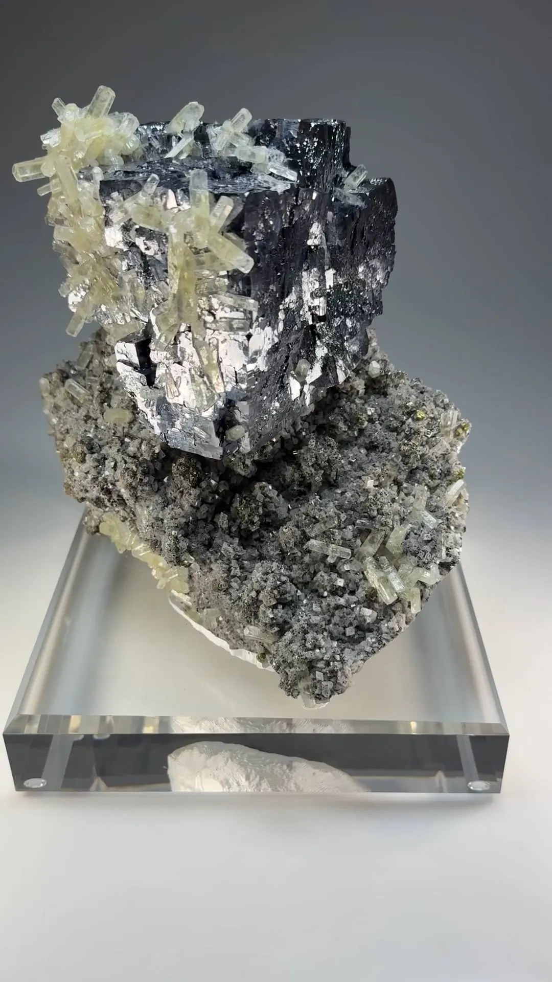 Galena with Calcite - image 2