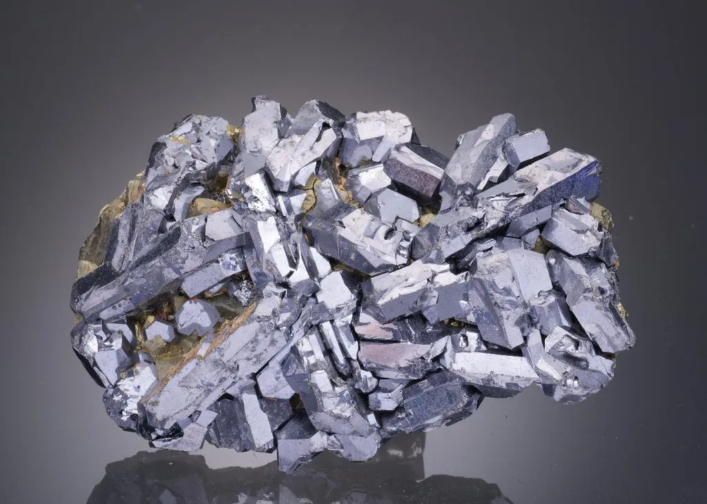 Galena with Chalcopyrite Spinel Law Twins image