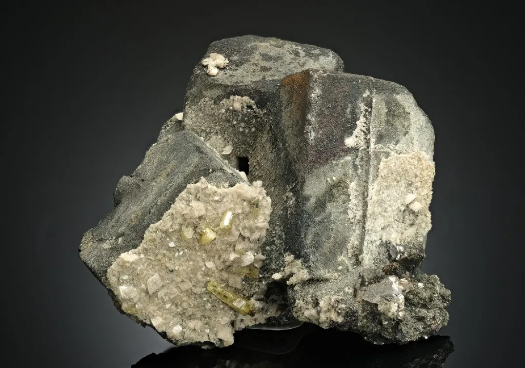 Galena with Mimetite image