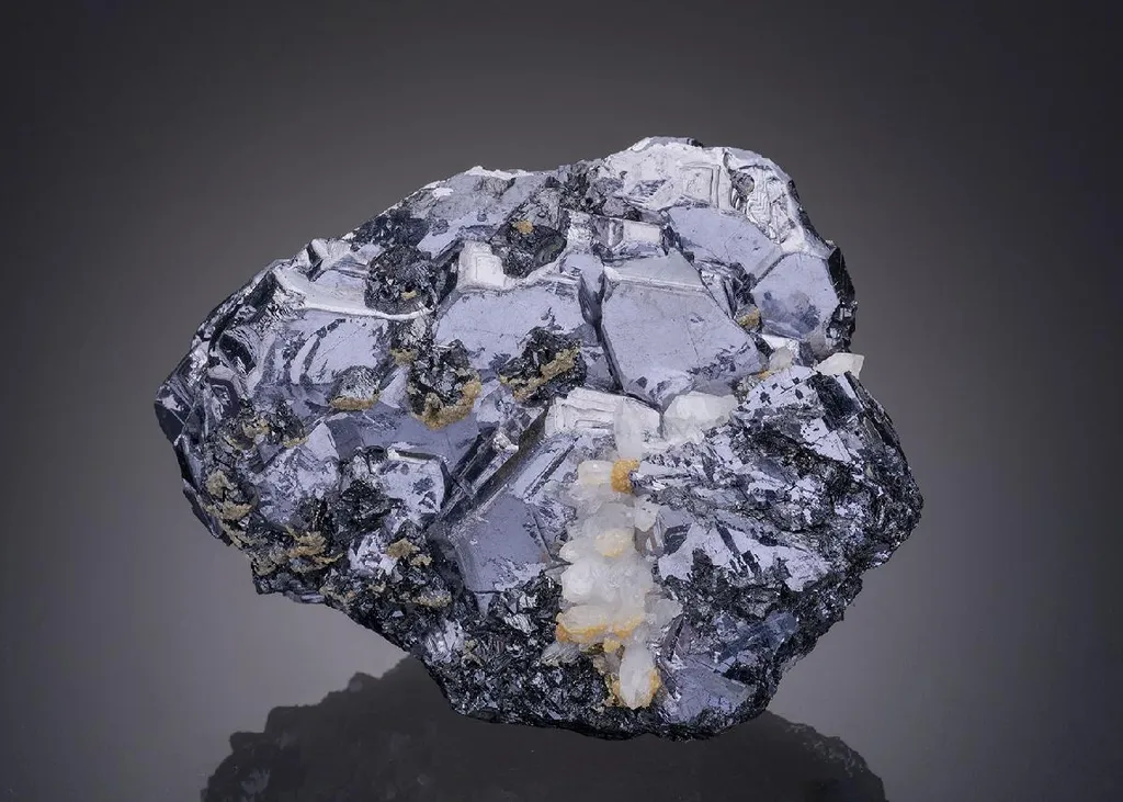 Galena with Quartz Sphalerite and Calcite image