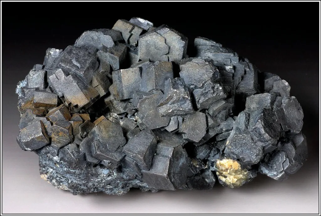 Galenapseudomorph after Pyromorphite image