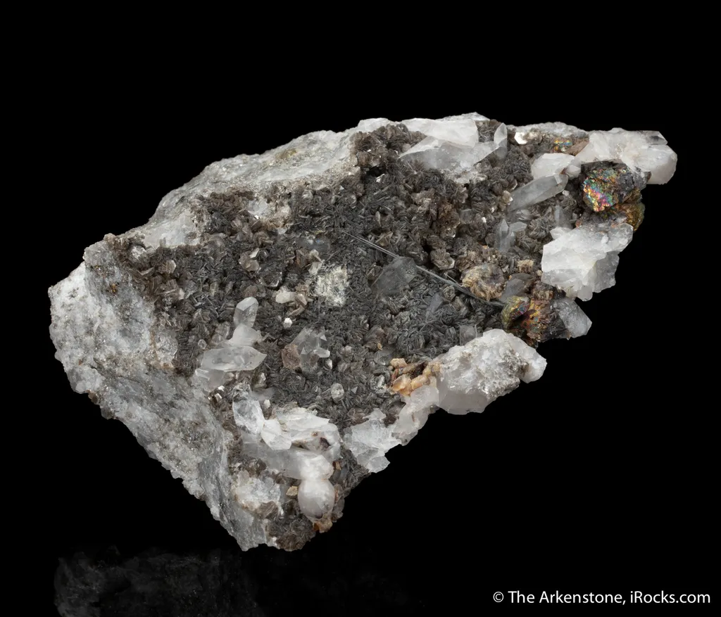 Galenobismutite on Muscovite and Quartz - image 3