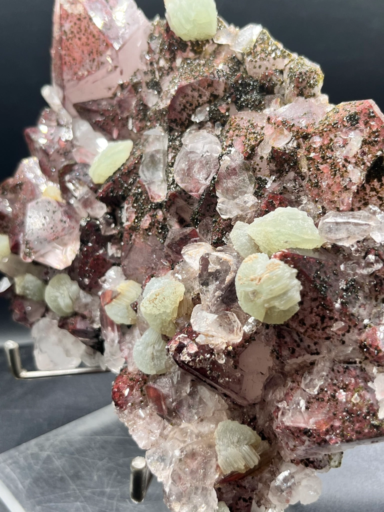 Garden Quartz (Hematite‑Stained Red Quartz) with Botryoidal Prehnite & Epidote, Hongxi Town, Meigu County, Liangshan, Sichuan Province, China - image 2