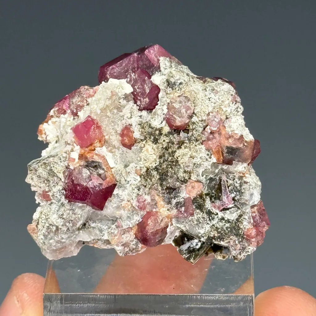 Garnet image