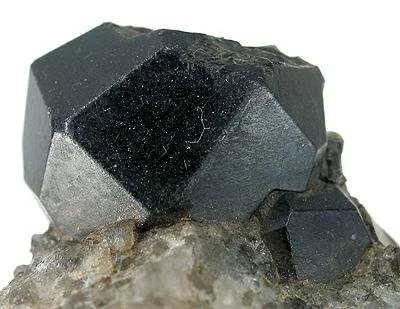 Garnet - image 3