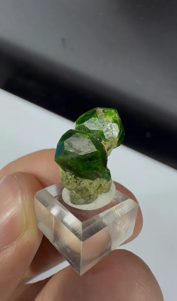 Garnet from Belqeys Mountain - image 9