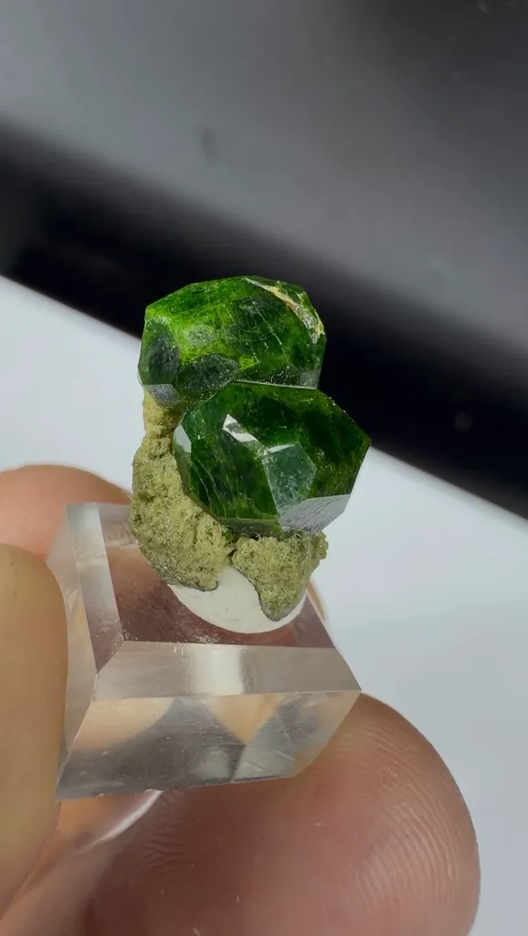 Garnet from Belqeys Mountain - image 4