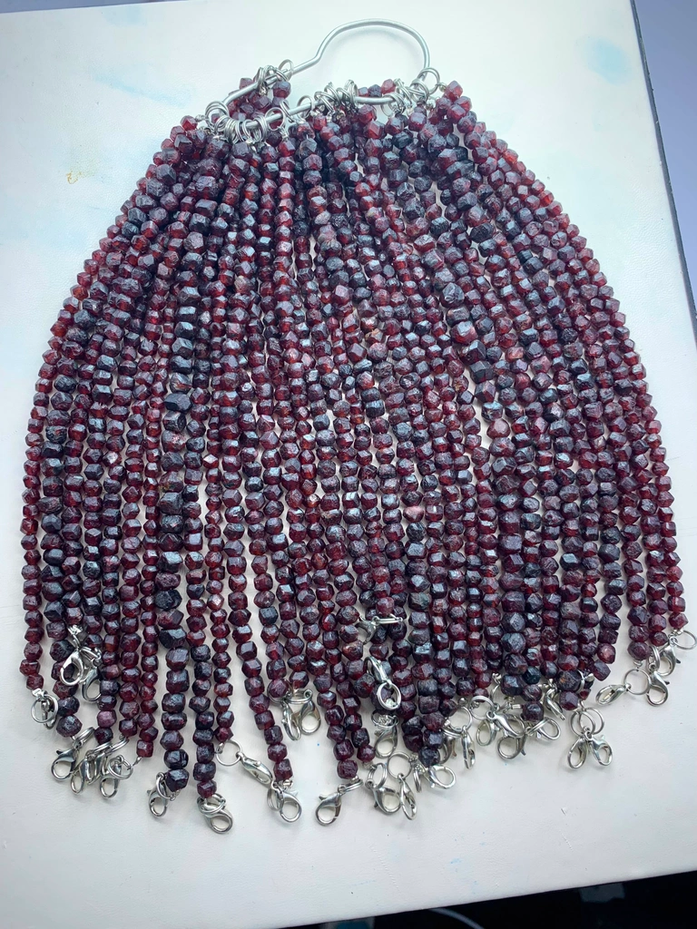 Garnet from Pakistan - image 2