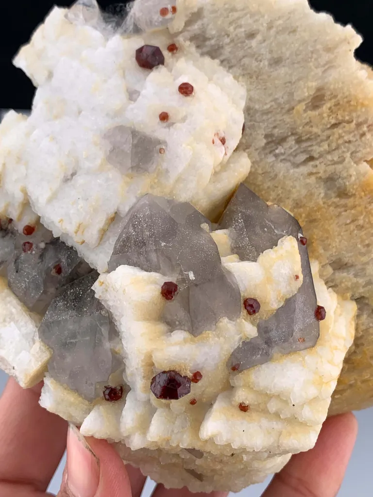 Garnet from Pakistan - image 10