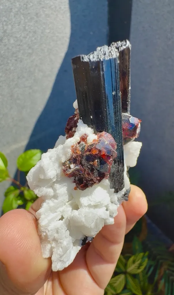 Garnet from Pakistan - image 4