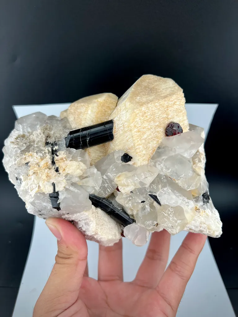 Garnet from Pakistan - image 4